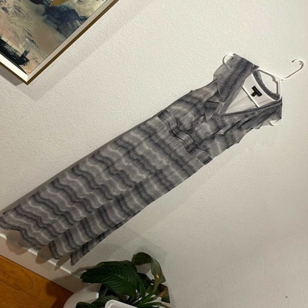 BR size 6 women’s maxi dress
